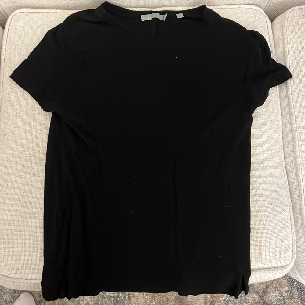 Vince XS black tee